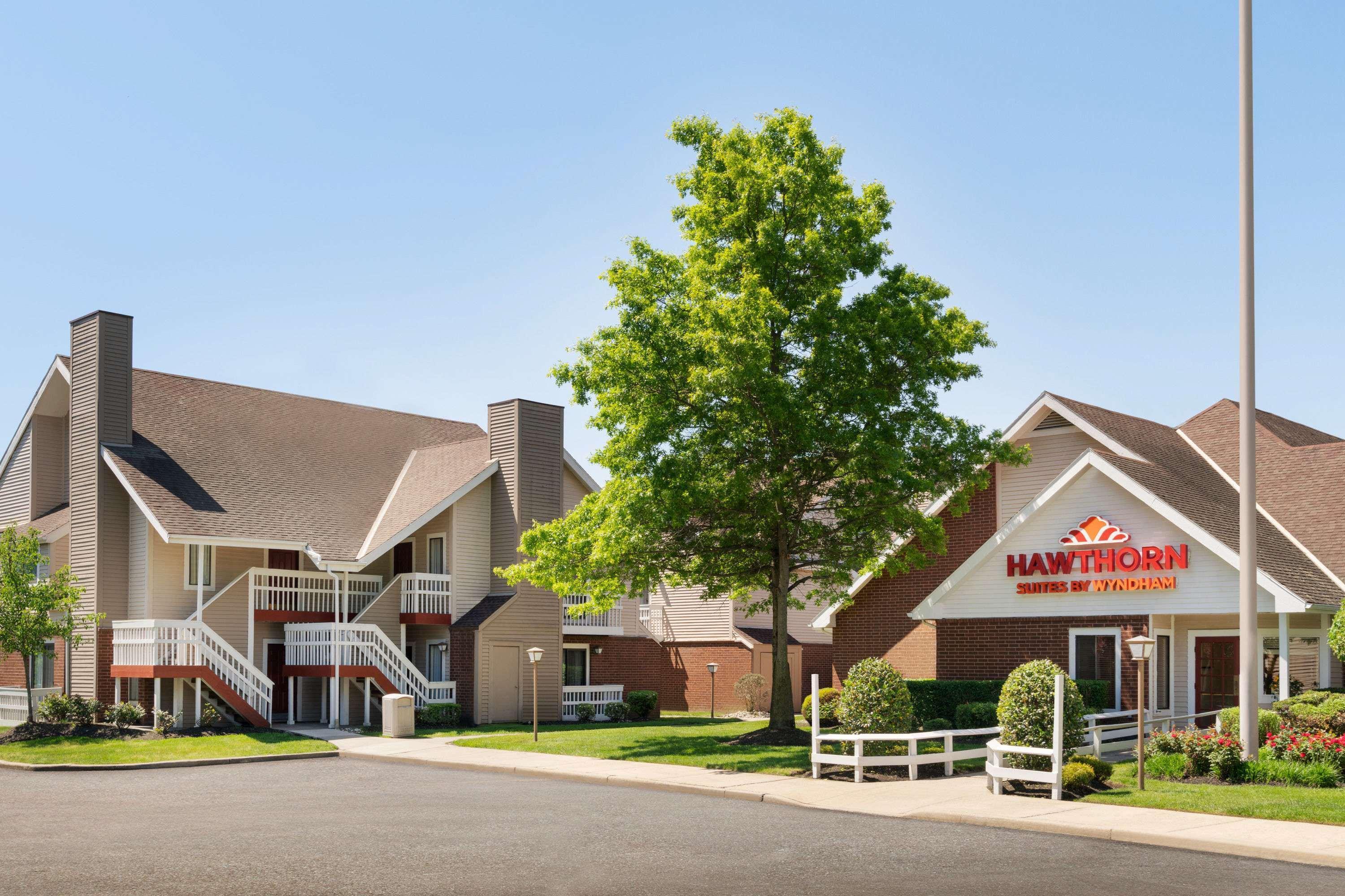 Hawthorn Suites By Wyndham Tinton Falls Exterior photo